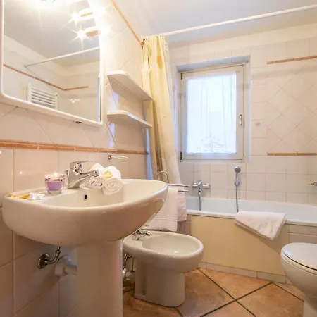Sleeps 4 *